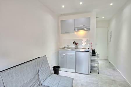 301-Studio Au Calme Entierement Renove อองทีบส์ ภายนอก รูปภาพ