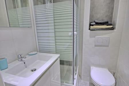 301-Studio Au Calme Entierement Renove อองทีบส์ ภายนอก รูปภาพ